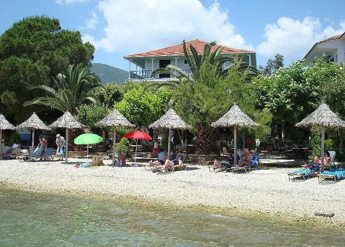 Guest house Delfini 3*